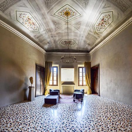 XVIII Century Palazzo Равенна Экстерьер фото